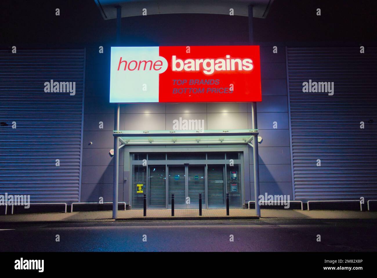 home bargains closing time