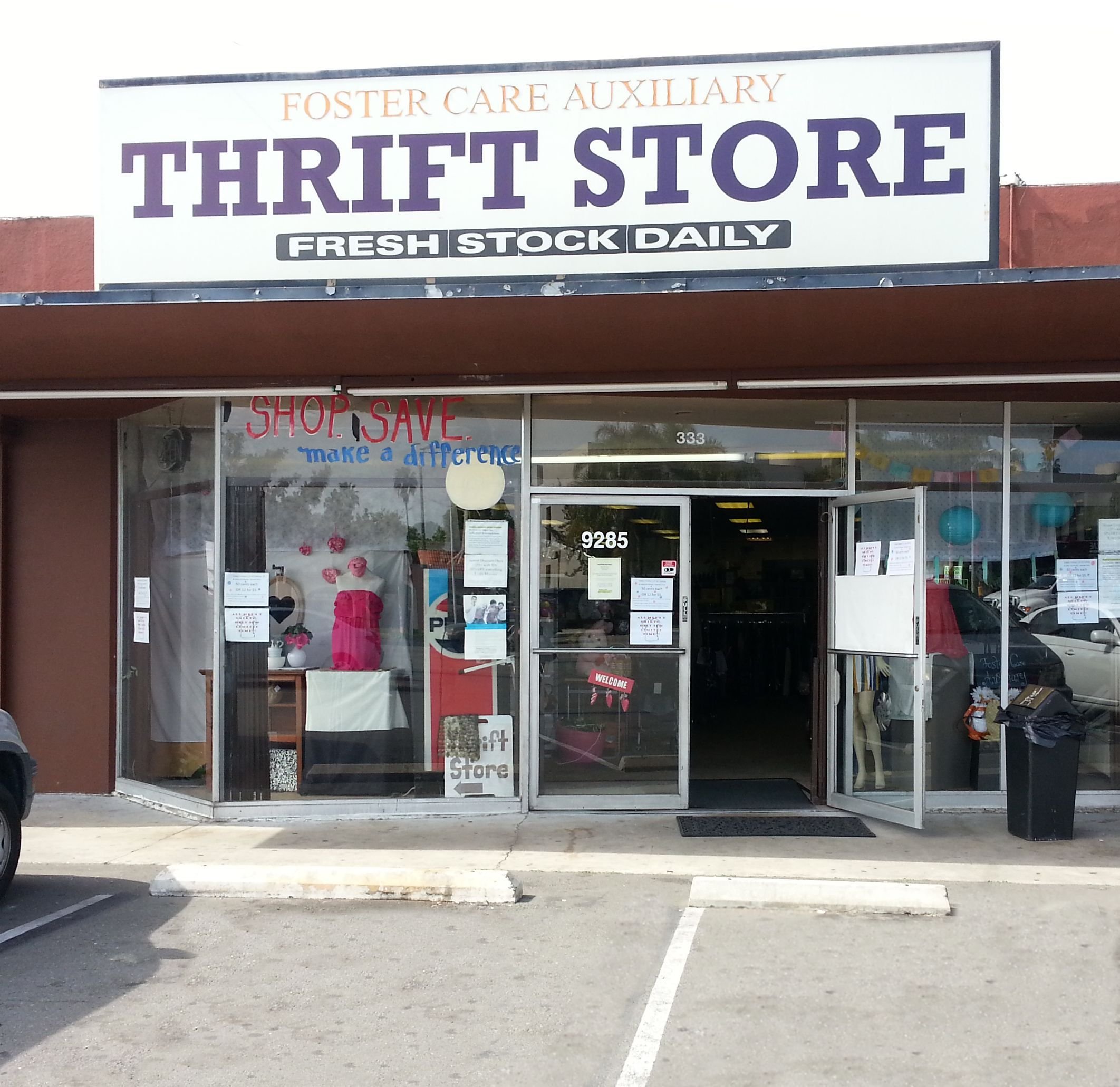 thrift store for home decor